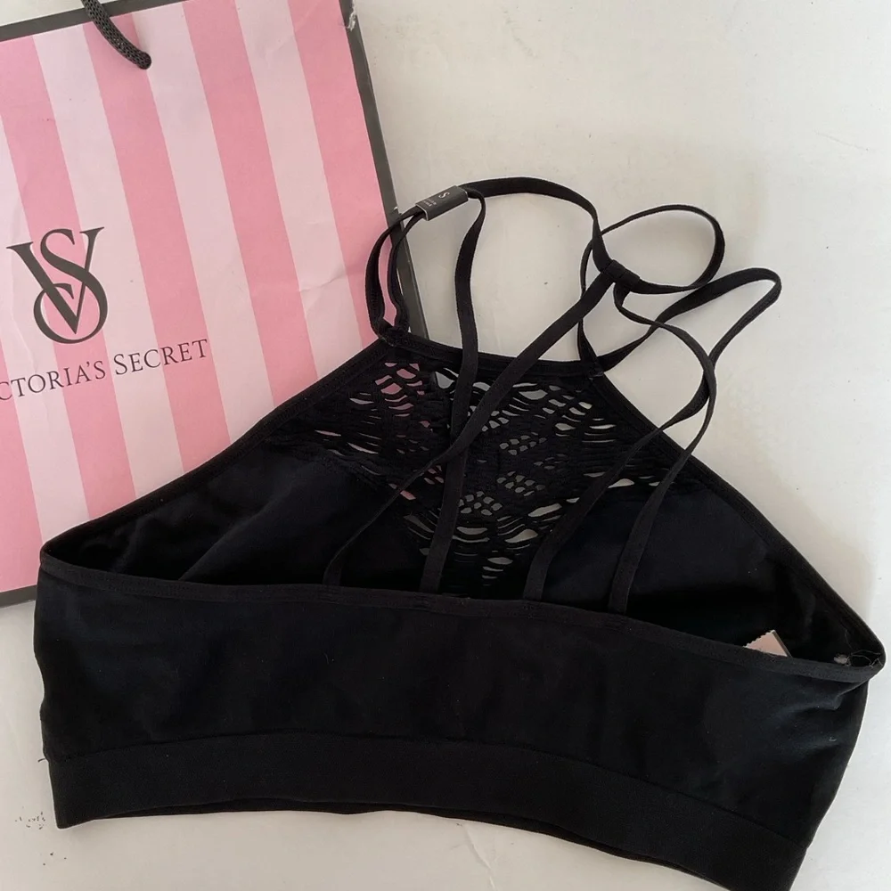 NWT Victorias Secret seamless cutout high neck bralette. Size small. - Picture 6 of 15